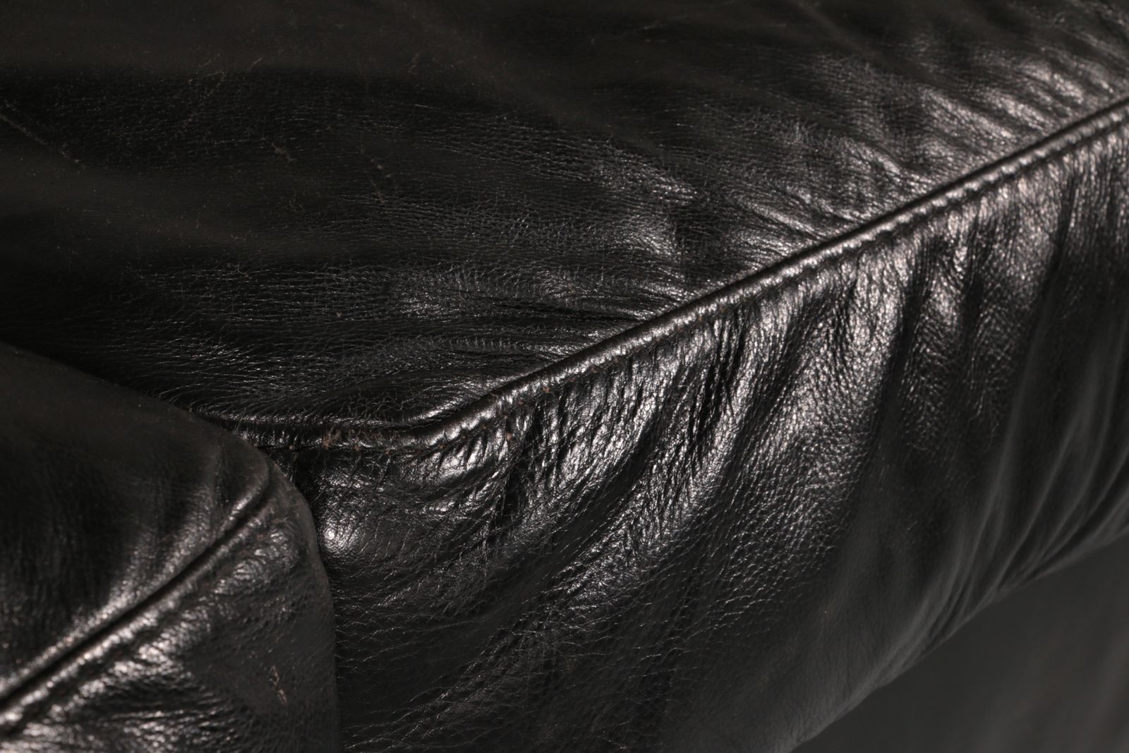 11500.0 Organically Shaped Post Modern Sectional Sofa In Black Leather photo