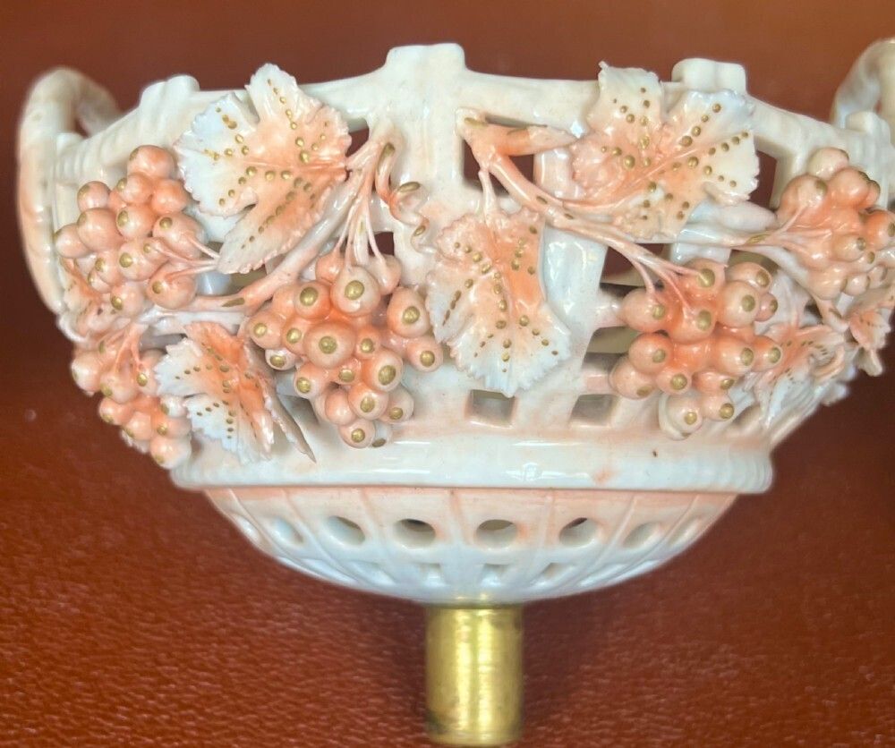 Home Decor Good Quality Pair Of Porcelain Centre Pieces photo