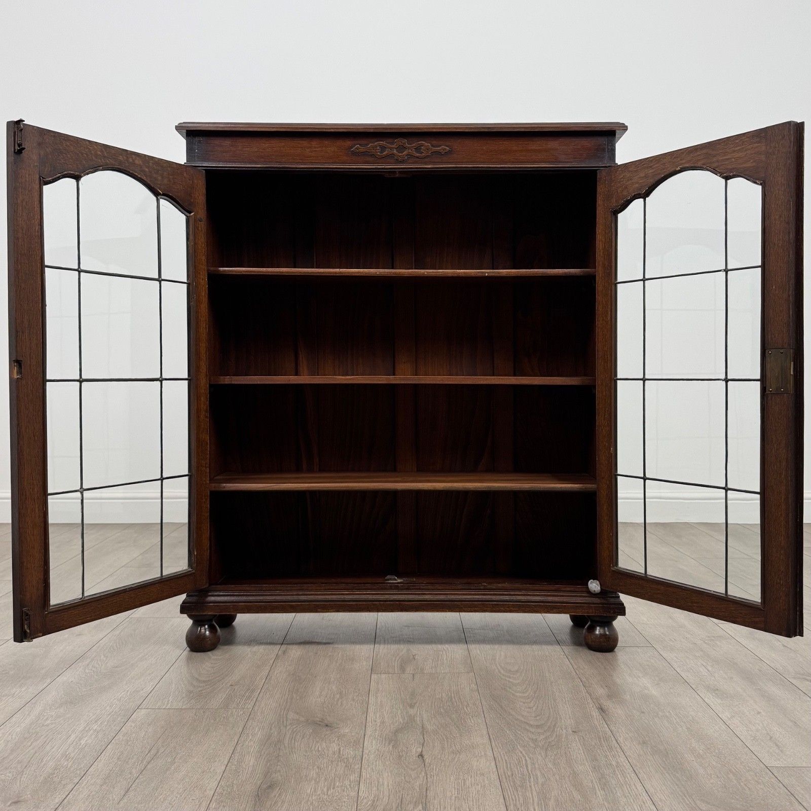 Antique 20th Century Good Quality Display Cabinet In Oak photo for sale