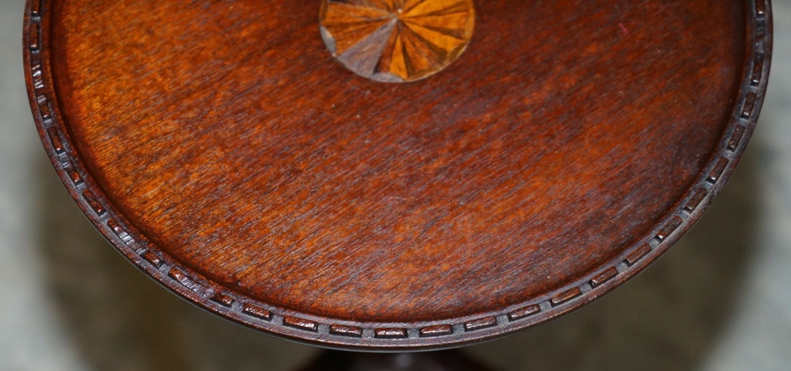 Lovely Antique Sheraton Revival Mahogany Tripod Side End Lamp Wine Table photo vinterior