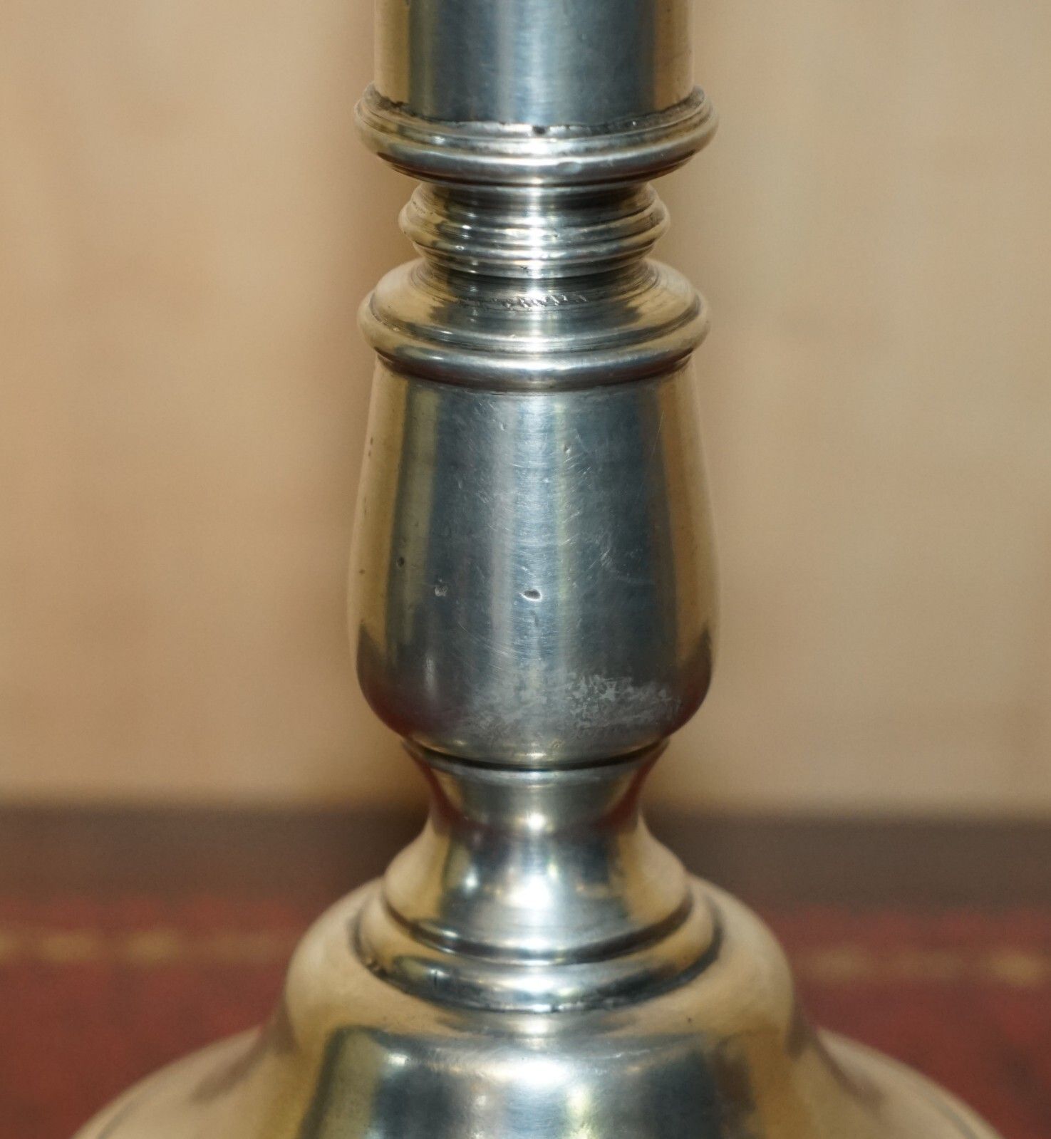 photo furniture Large Owl Stamped Arte Italica Tavola Marinoni Candlestick Pewter Lamp