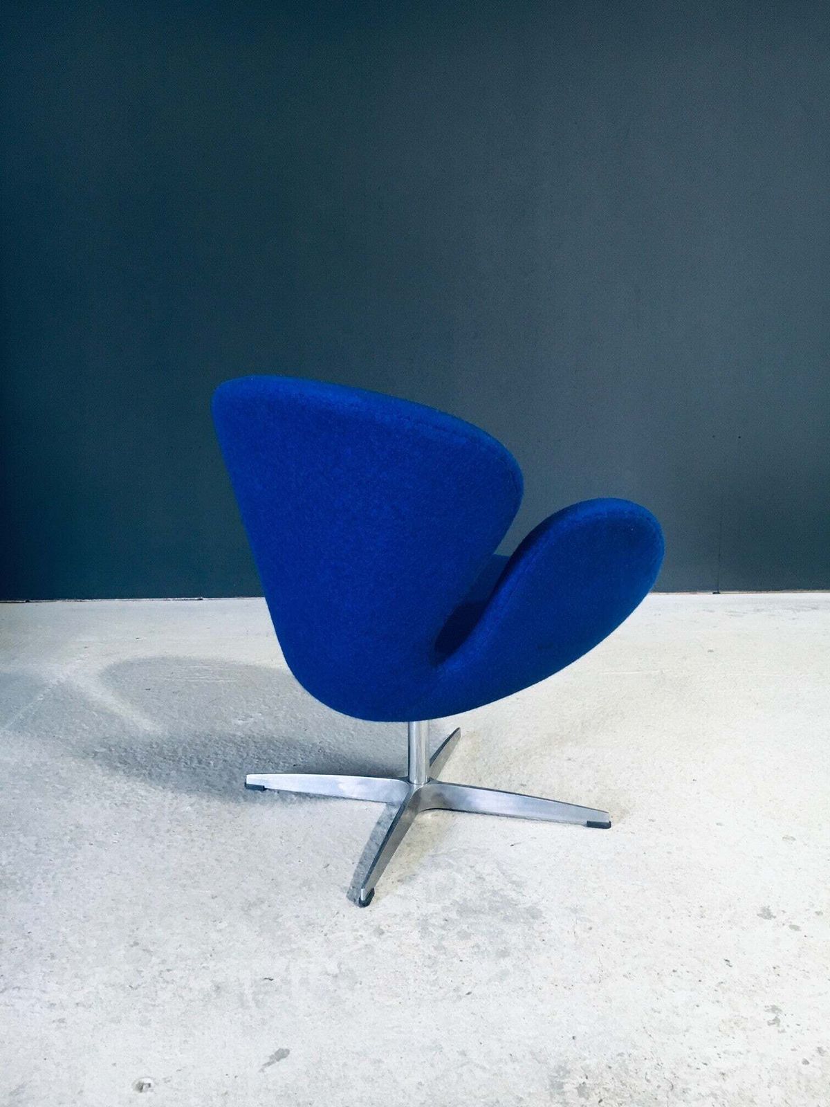 Mid Century Modern Scandinavian Design Swan Chair Van Arne Jacobsen, Denemarken, Jaren 1970 photo vinterior