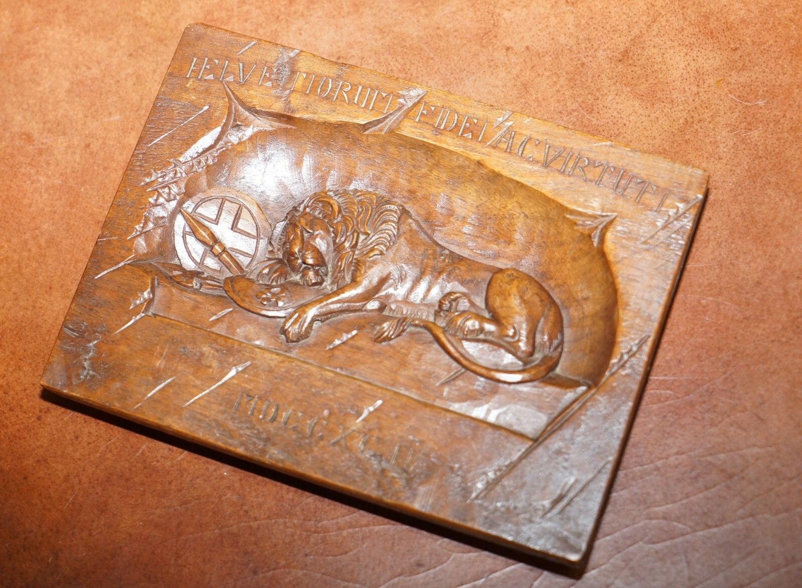 Sublime Vintage  Hand Cavred Wooden Plaque & Documents Of The Lion Of Lucerne photo furniture