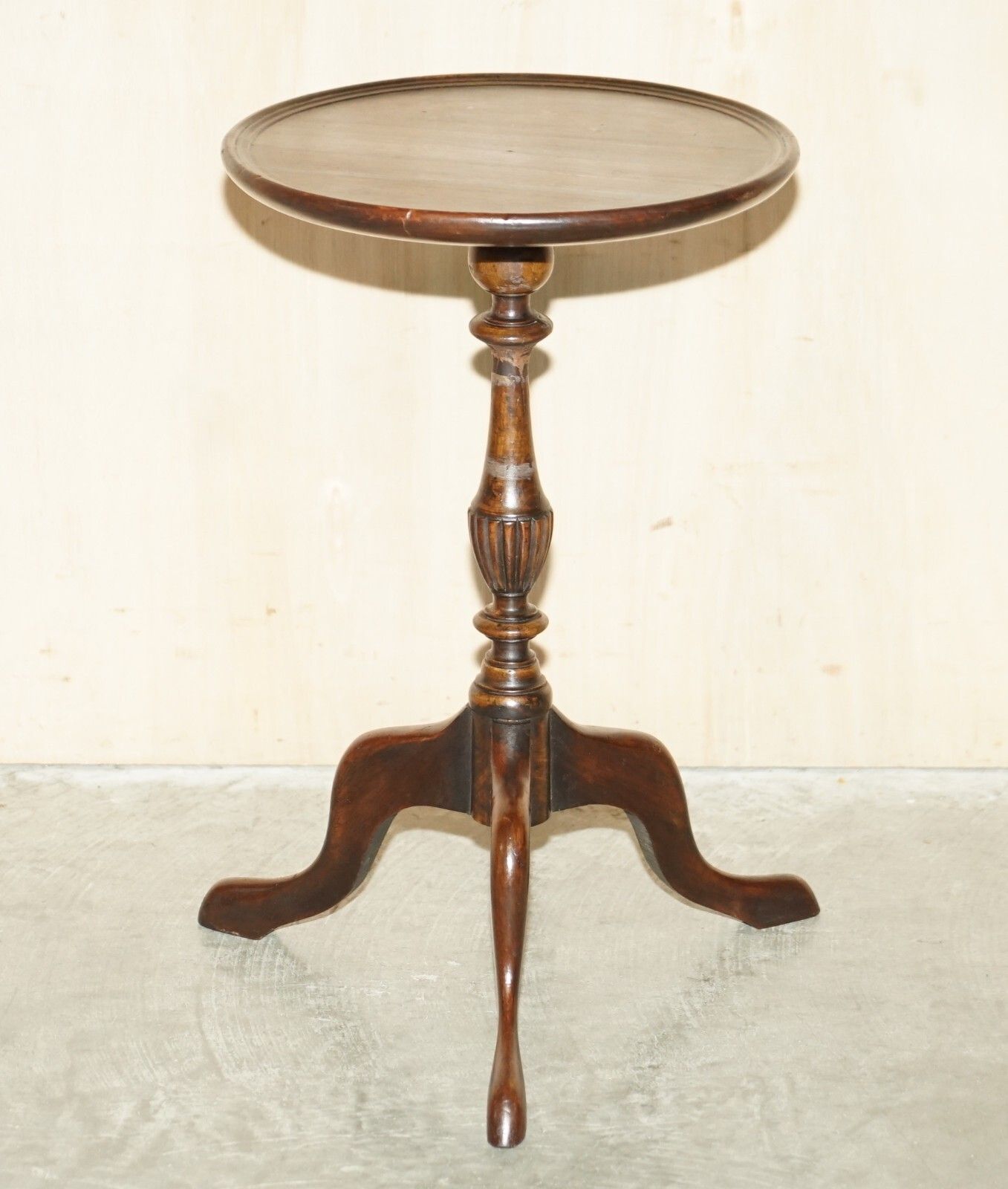 Vintage Light Mahogany With Sculpted Legs Tripod Lamp Side End Wine Table photo furniture