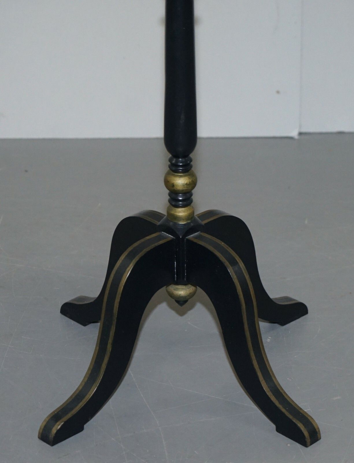 Lamp Side End Table With Ebonised Black Frames And Gold Gilt Wood Detailing photo 300.0