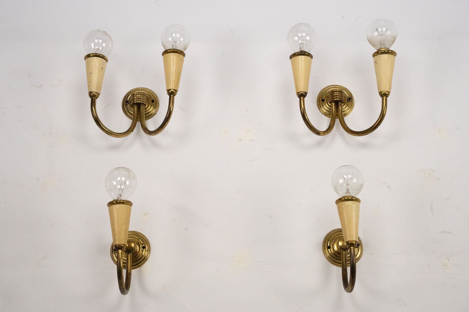 Set Of Four Mid Century Sconces In Lacquer And Brass. Italy 1950s photo for sale