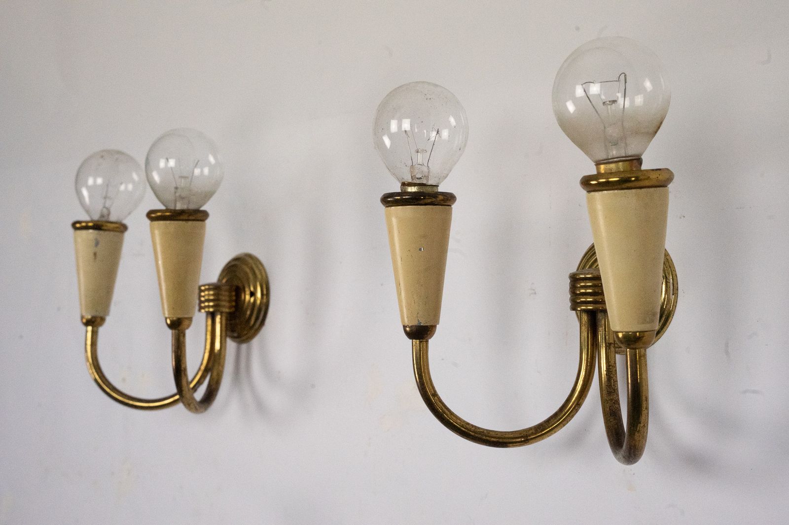 Set Of Four Mid Century Sconces In Lacquer And Brass. Italy 1950s photo vintage