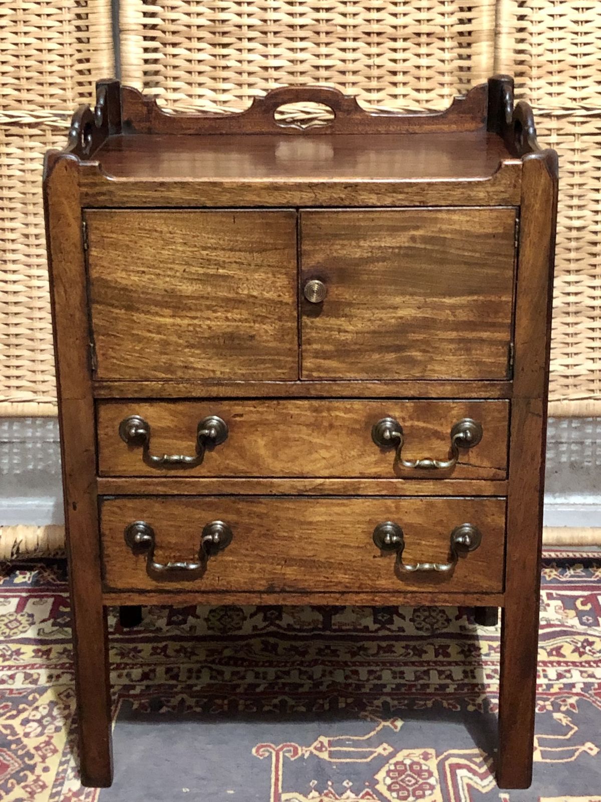 Handsome George 111 Bedside /Lamp Table photo 395.0