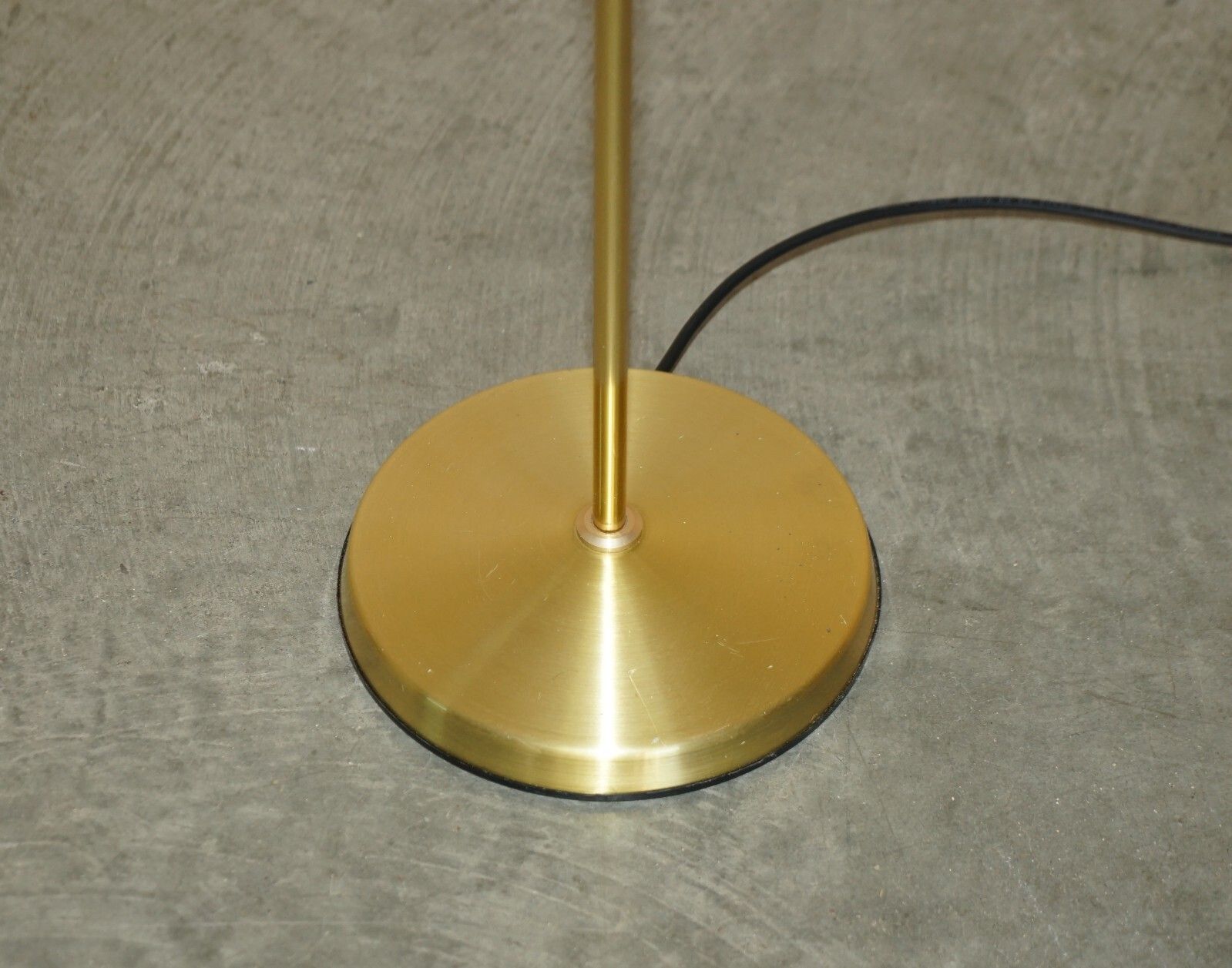 photo for sale Nice Articulated And Adjustable Double Floor Standing Lamp With Twin Lamps
