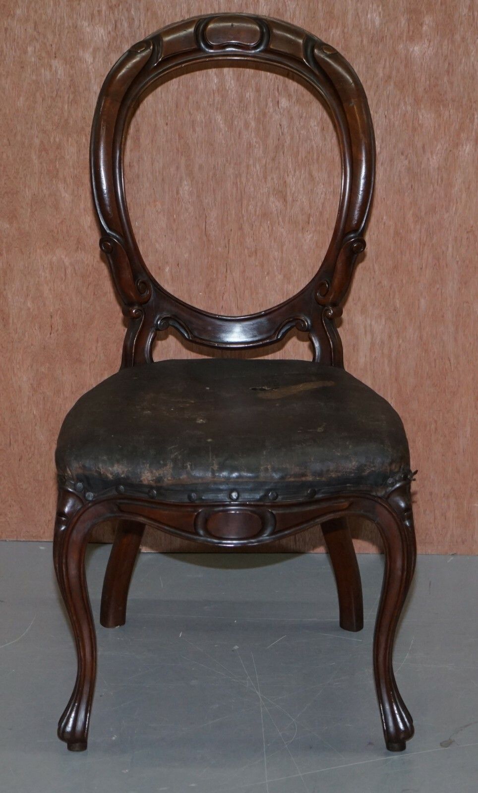 Victorian Hand Carved Mahogany Spoon Medallion Back Occasional Dining Chair photo furniture