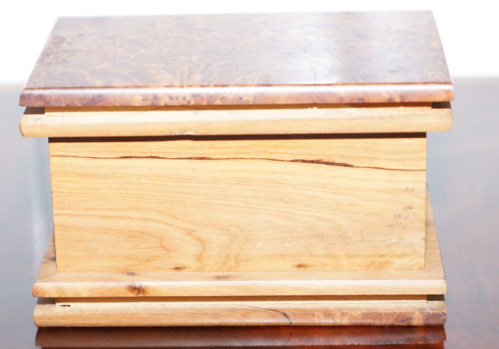Lovely Antique Hand Made Burr Walnut Trinket Jewellery Box Stunning Patina photo vinterior