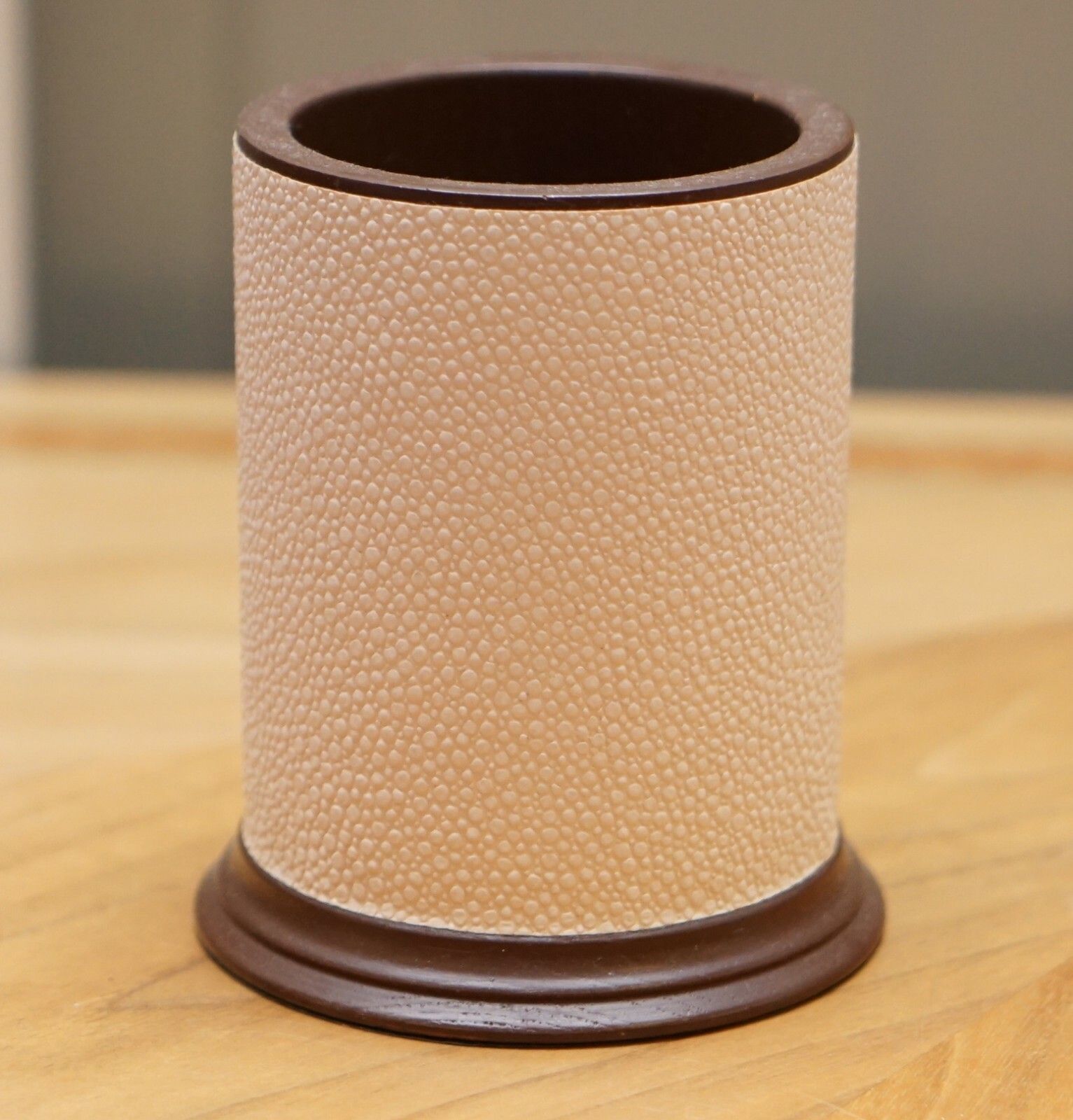 New Pair Of Desk Accessories Faux Shagreen Sharkor Ray Skin Pen Pot & Desk Tidy photo furniture