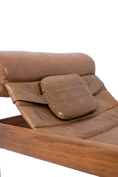 Chair And Ottoman In Blond Elm And Leather. 1970s photo 3200.0