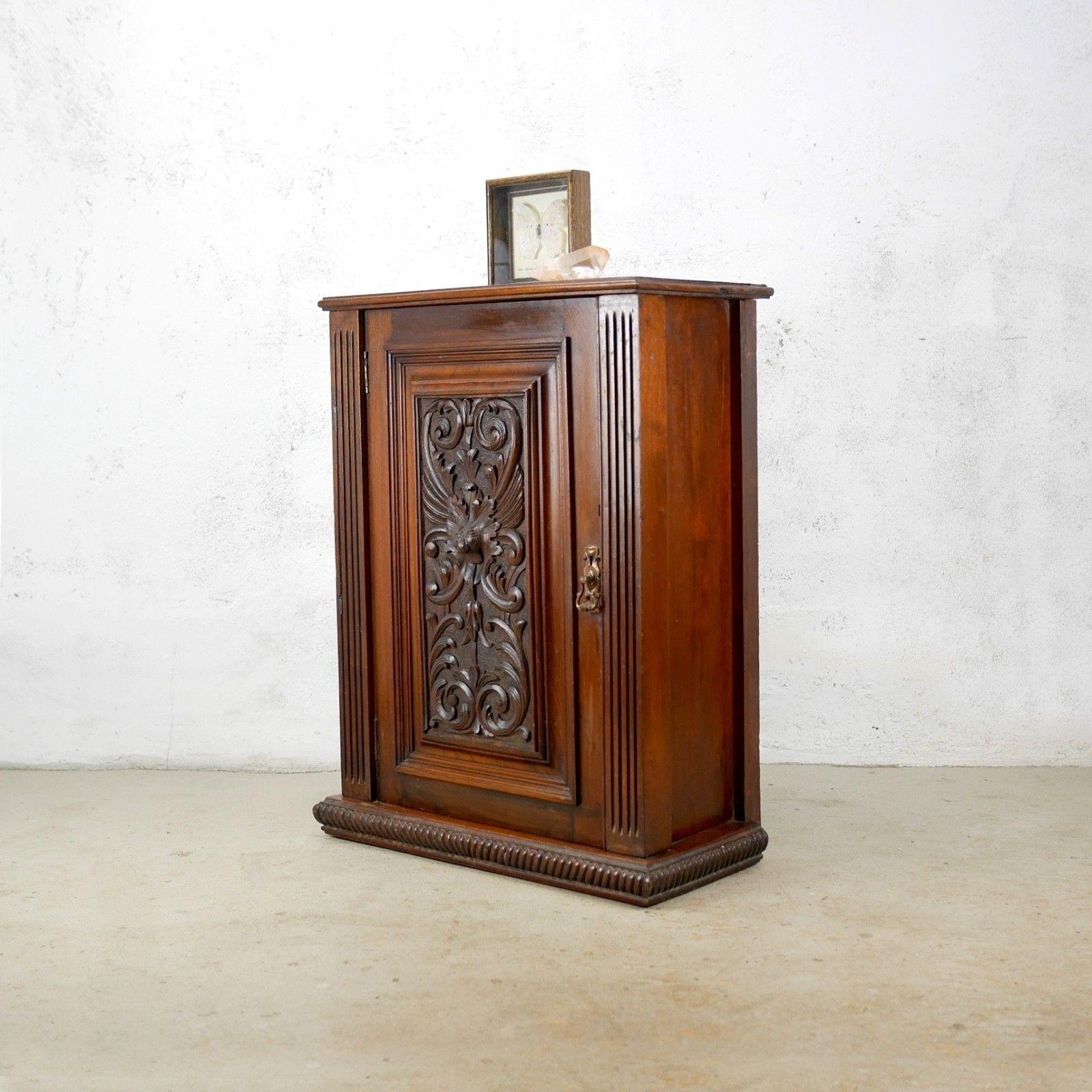 Antique Cabinet Cupboard Mahogany Green Man Carved Bathroom #102951 photo 165.0