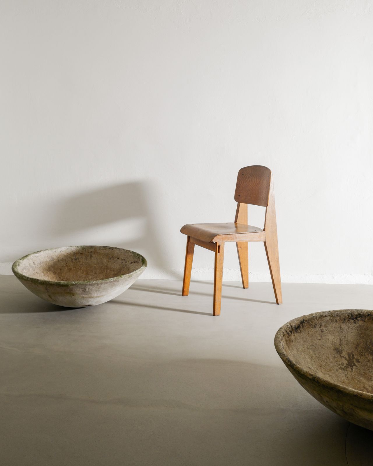 Pair Of Willy Guhl Round Concrete Planter Bowls For Eternite Ag Switzerland 1950s photo for sale