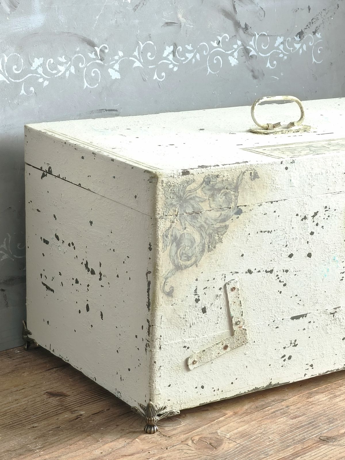Antique Creamy Wooden Trunk Chest, Distressed Furniture photo furniture