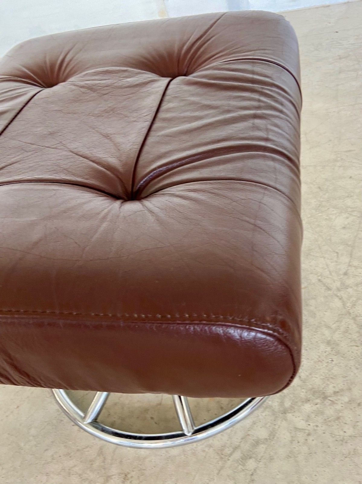 Vintage Scandinavian  Ekornes Leather Footstool  Ottoman  Brown Leather. photo Furniture