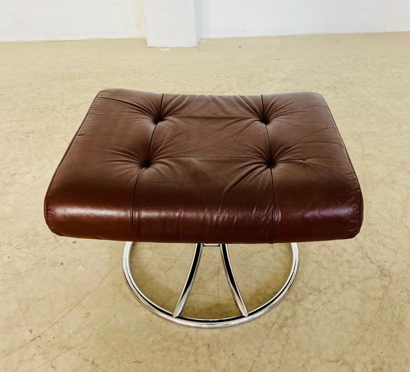 Vintage Scandinavian  Ekornes Leather Footstool  Ottoman  Brown Leather. photo buy
