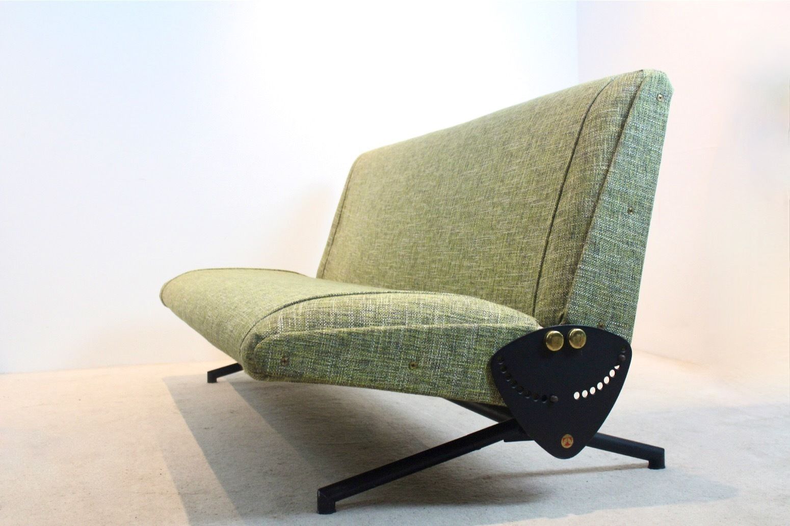 Osvaldo Borsani For Tecno — D70 Sofa Daybed, Italy, 1954 photo furniture