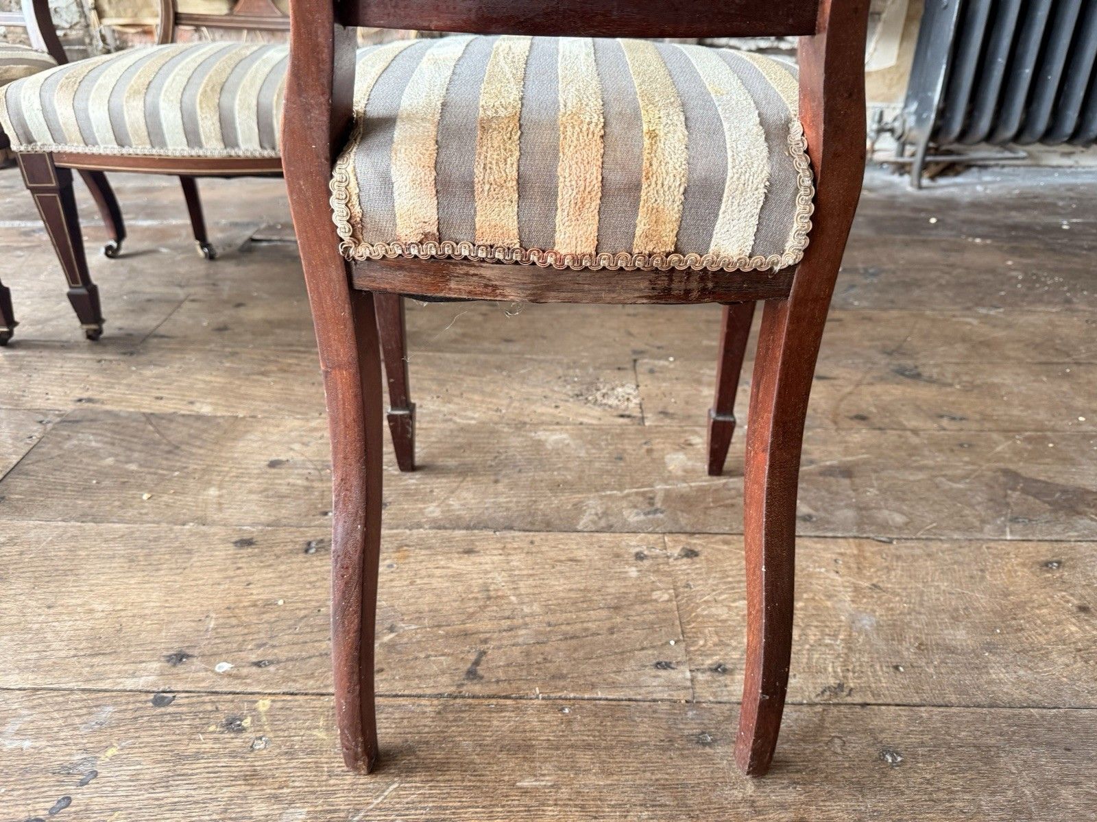 photo vintage Set Of 4 Antique Edwardian Rosewood Mahogany Sand Velvet Inlaid Marquetry Chairs