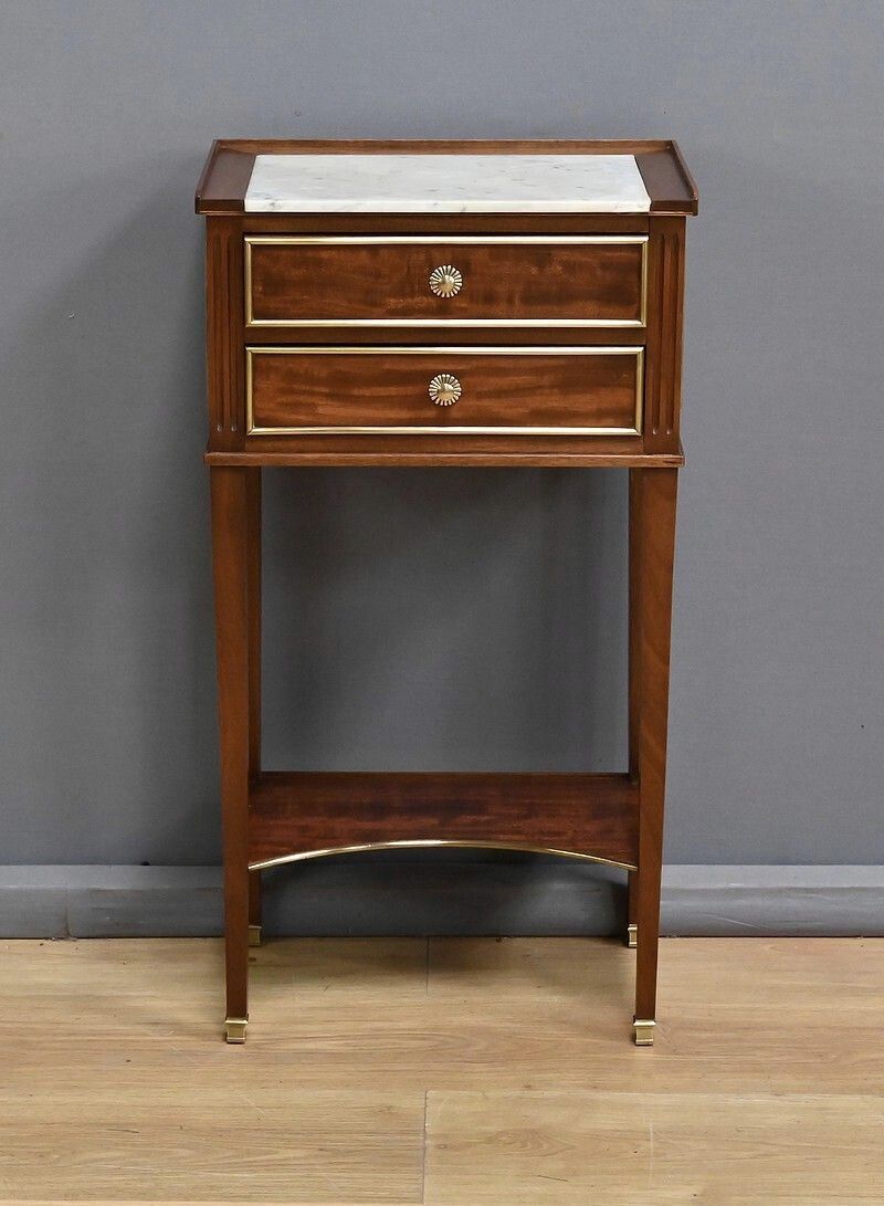 Small Mahogany Coffee Table, Louis XVI Style – Mid 20th Century photo 1210.0
