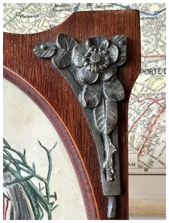 photo vintage Antique French Watercolour Jesus On The Cross