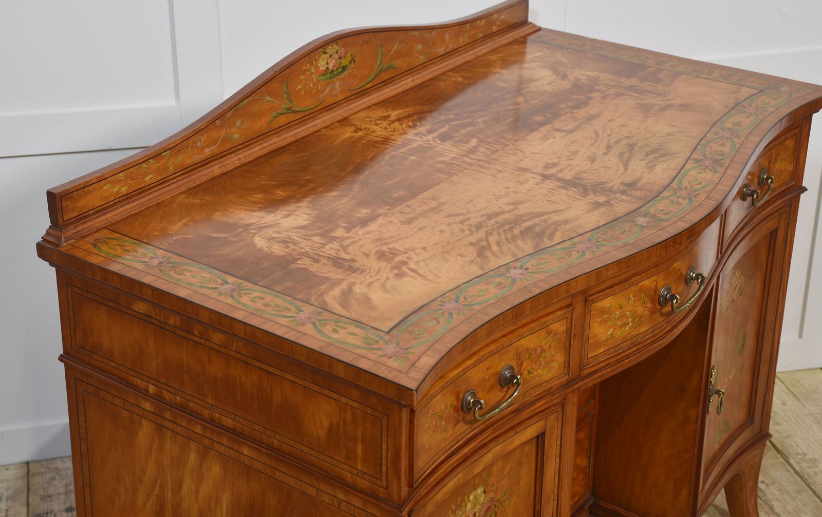 photo furniture Painted Satinwood Dressing Table