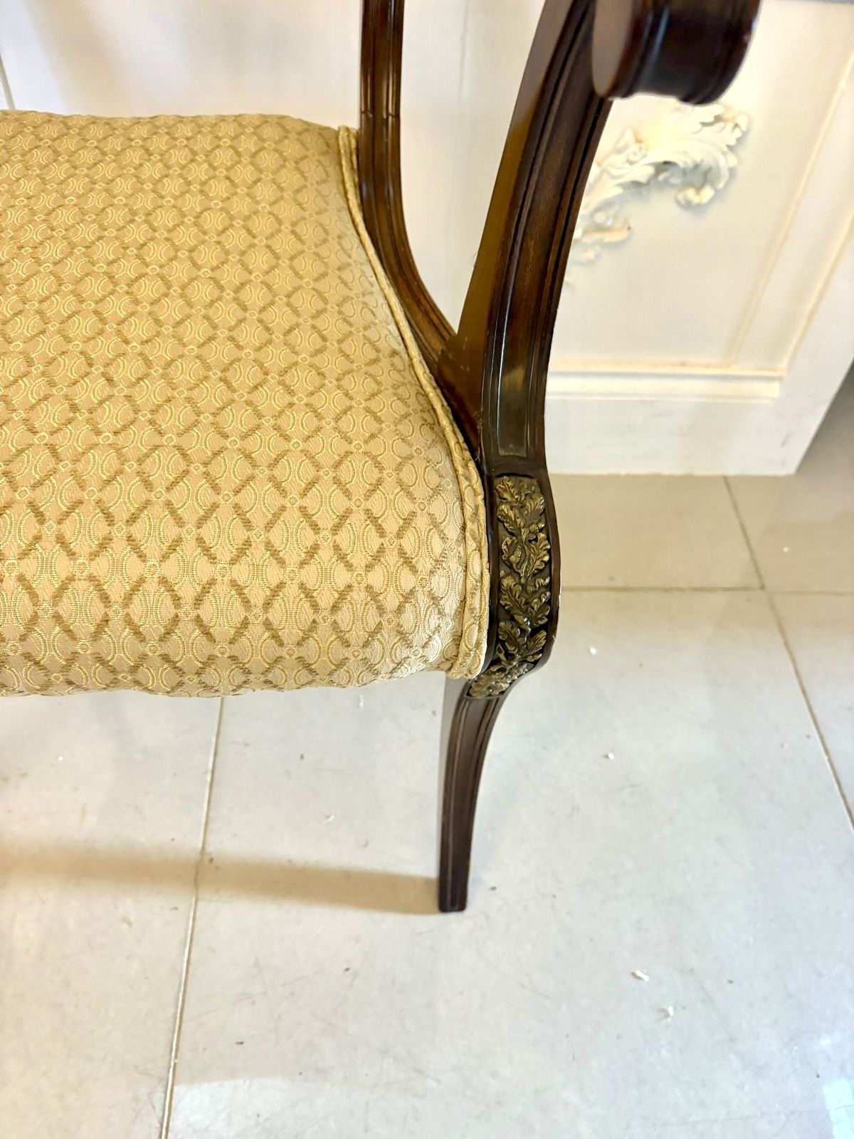 photo furniture Exhibition Quality Set Of Eight Antique 19th Centry Mahogany Dining Chairs