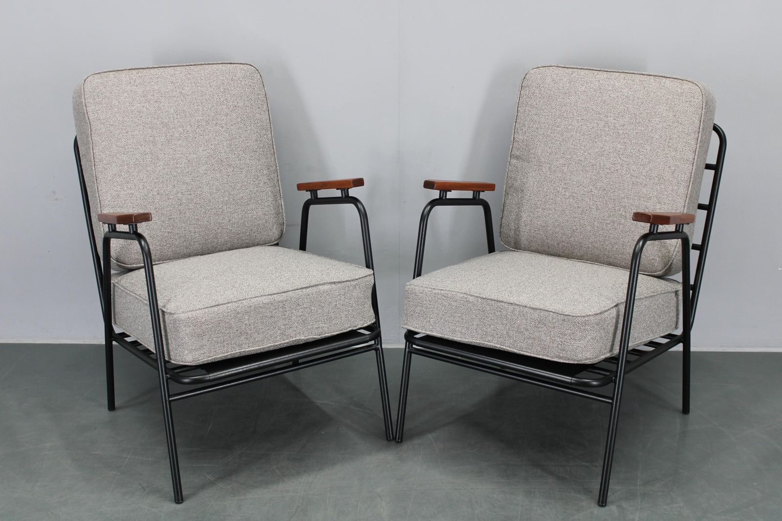 1950s Pair Of Rare Restored Armchairs By Rawi, Netherland photo Furniture
