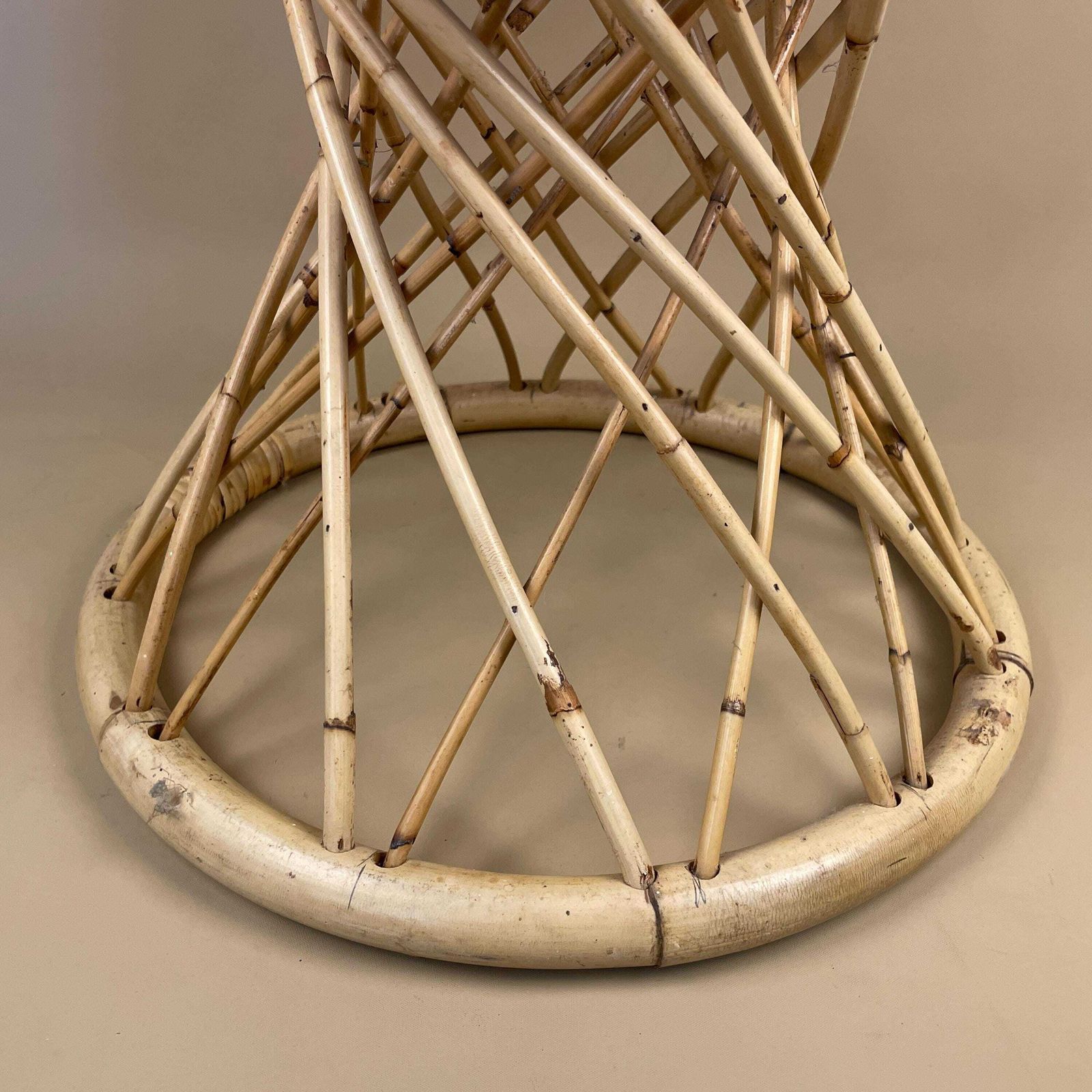 Vintage Bamboo Coffee Table Round Twisted Base Circle Woven Rattan Top Retro Rustic Living Room Lounge 20th Century Decorative Bohemian photo vintage