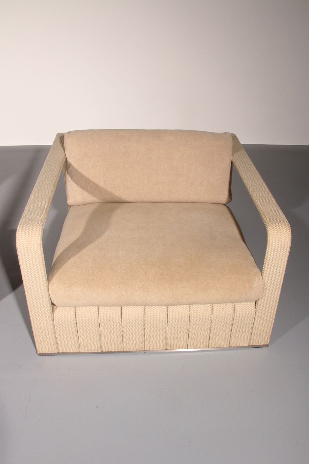 Garden Furniture Paola Lenti Lounge Chairs And Table Frame Your Comfort. photo