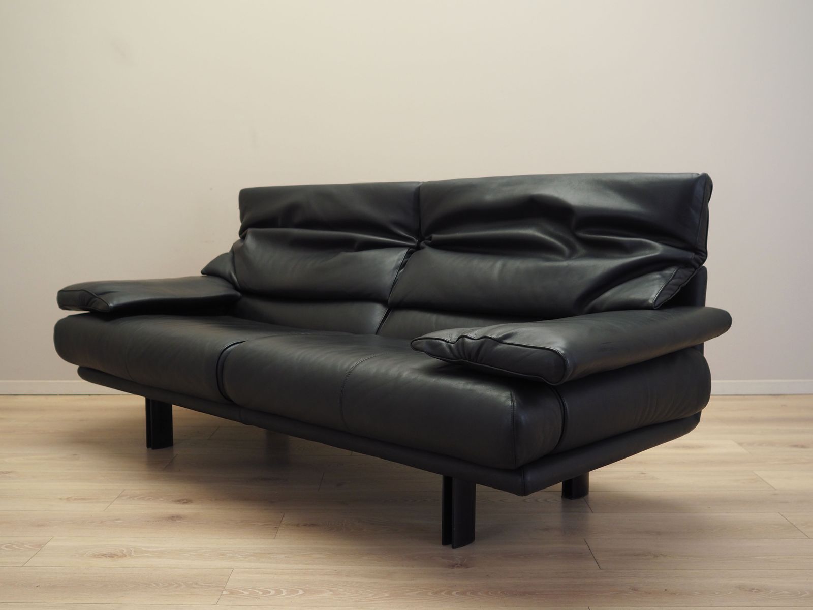 Leren Bank Alanda, Italiaans Design, Jaren 1980, Fabrikant: B&B Italia, Ontwerper: Paolo Piva photo Meubels