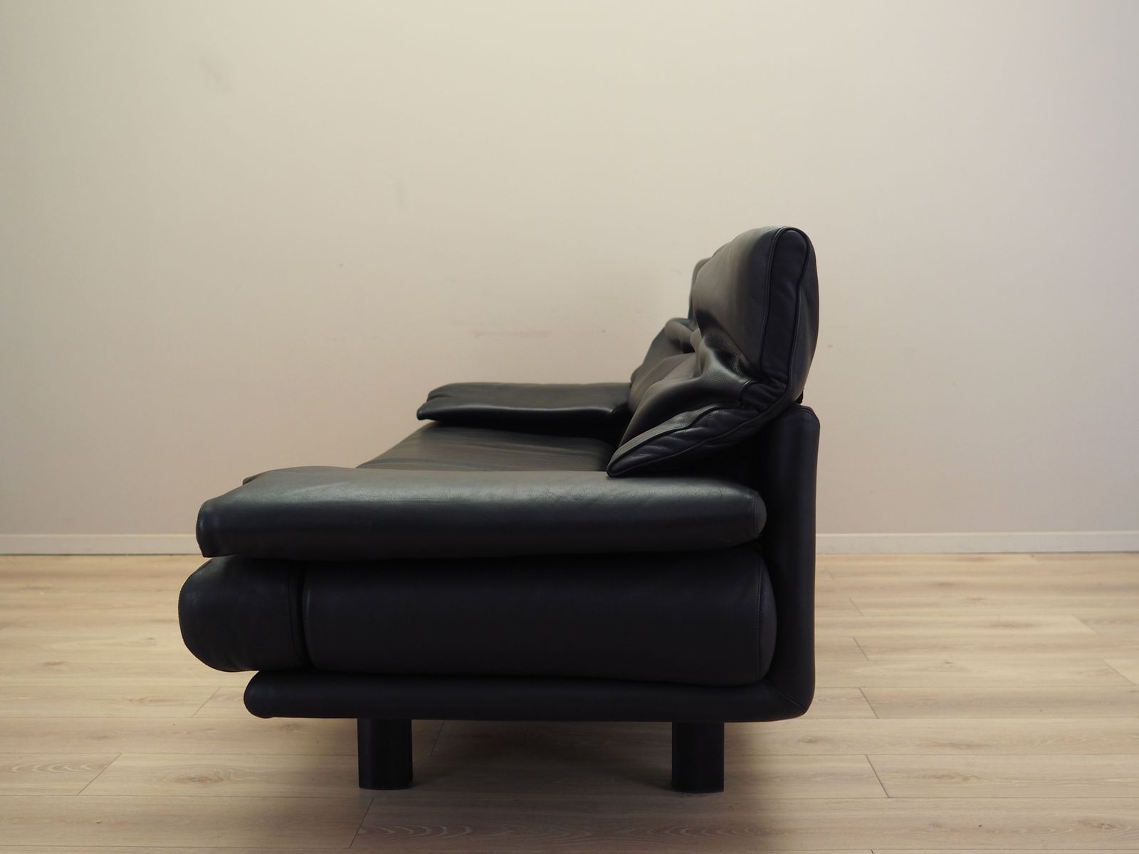 Leather Sofa Alanda, Italian Design, 1980s, Manufacturer: B&B Italia, Designer: Paolo Piva photo 2869.0