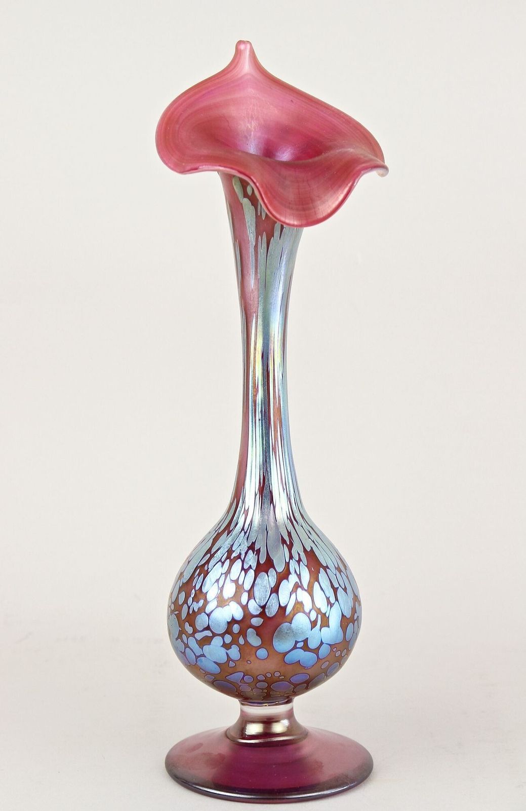 2160.0 Art Nouveau Loetz Papillon Vase "Jack In The Pulpit"   Iridescent, Cz Ca. 1915 photo