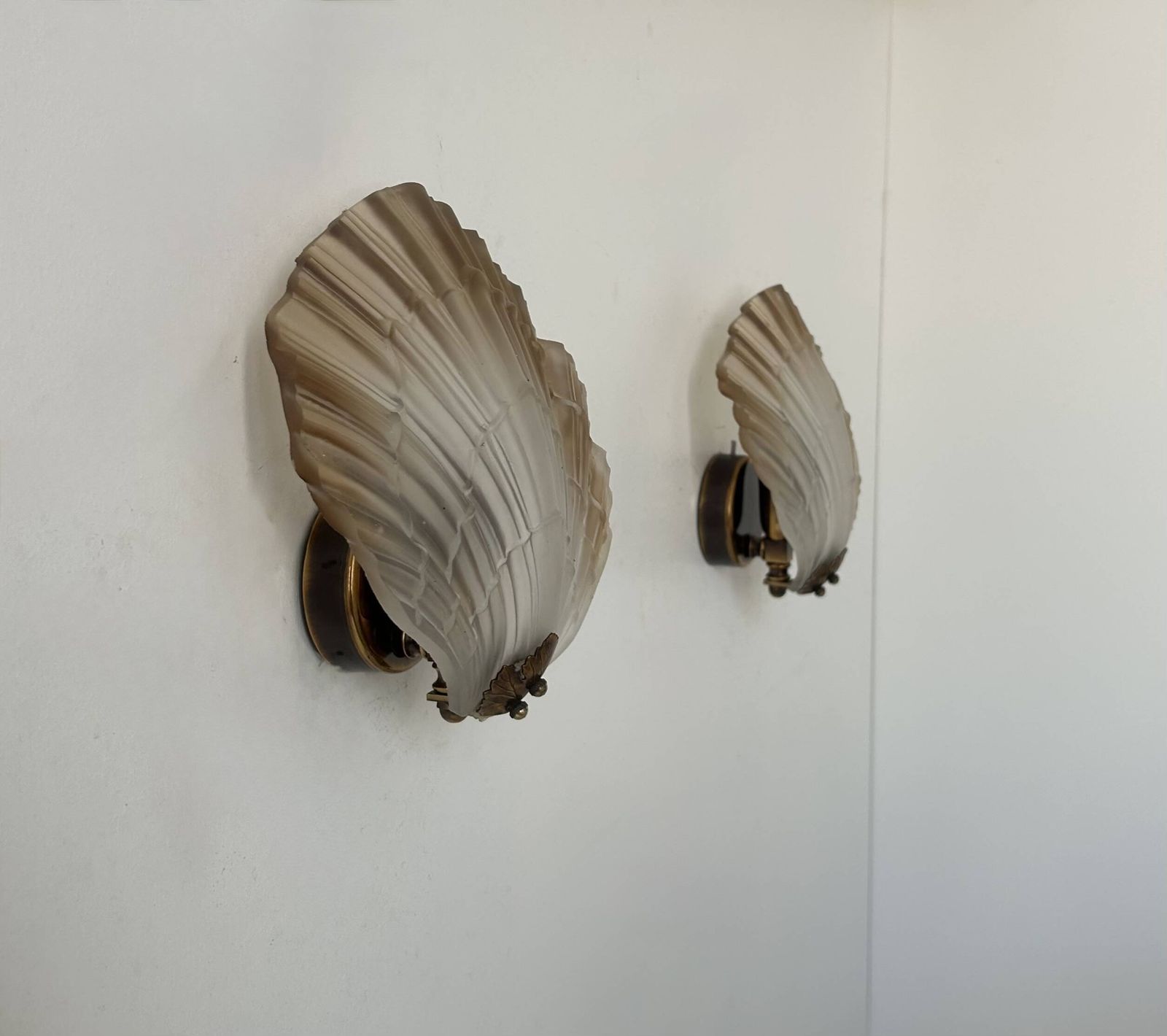Pair Of Shell Wall Lights, Glass And Brass, France 1960 photo for sale