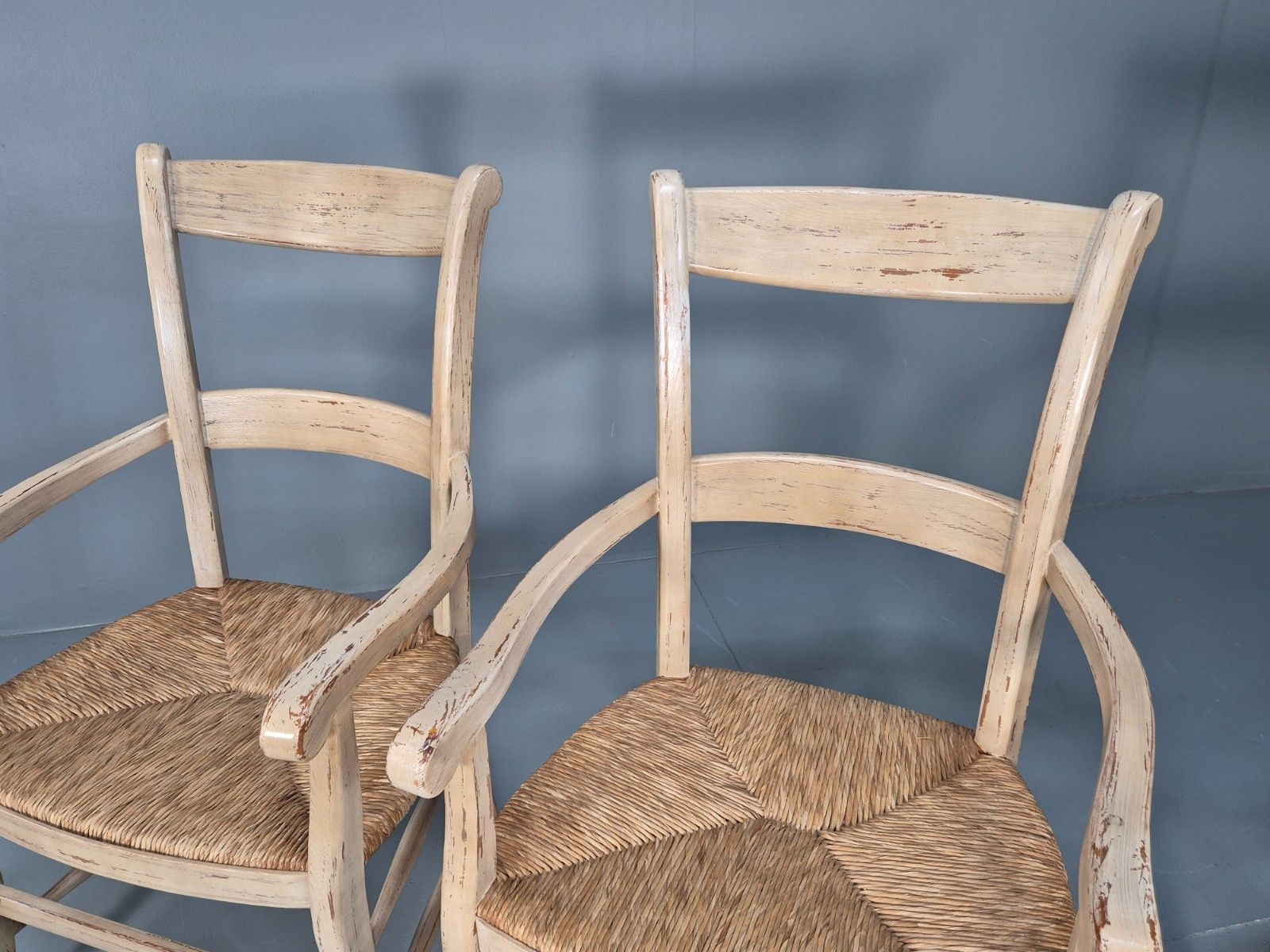 3 Vintage Rush Seated Country Elbow Chairs Modern Antique Style Eb10183 Vdin photo vinterior