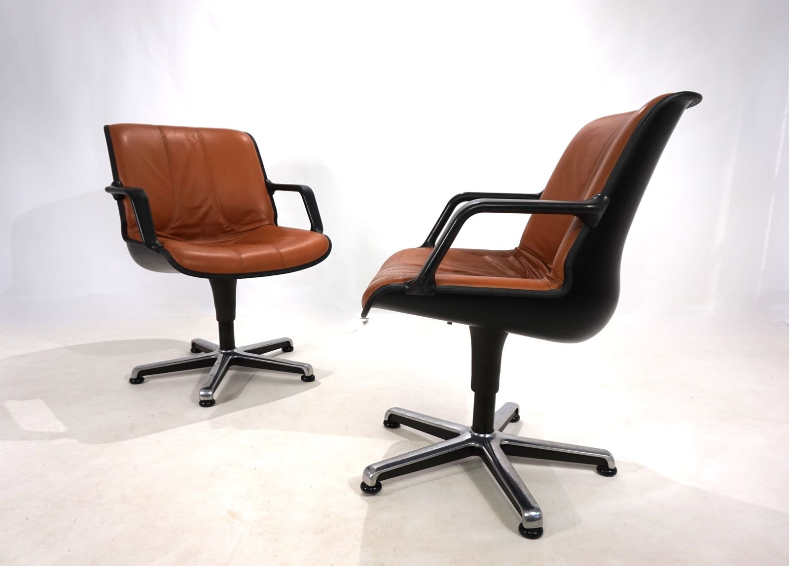 Set Of Two Fröscher Office Chairs By Burkhard Vogtherr, 1970 photo 688.0