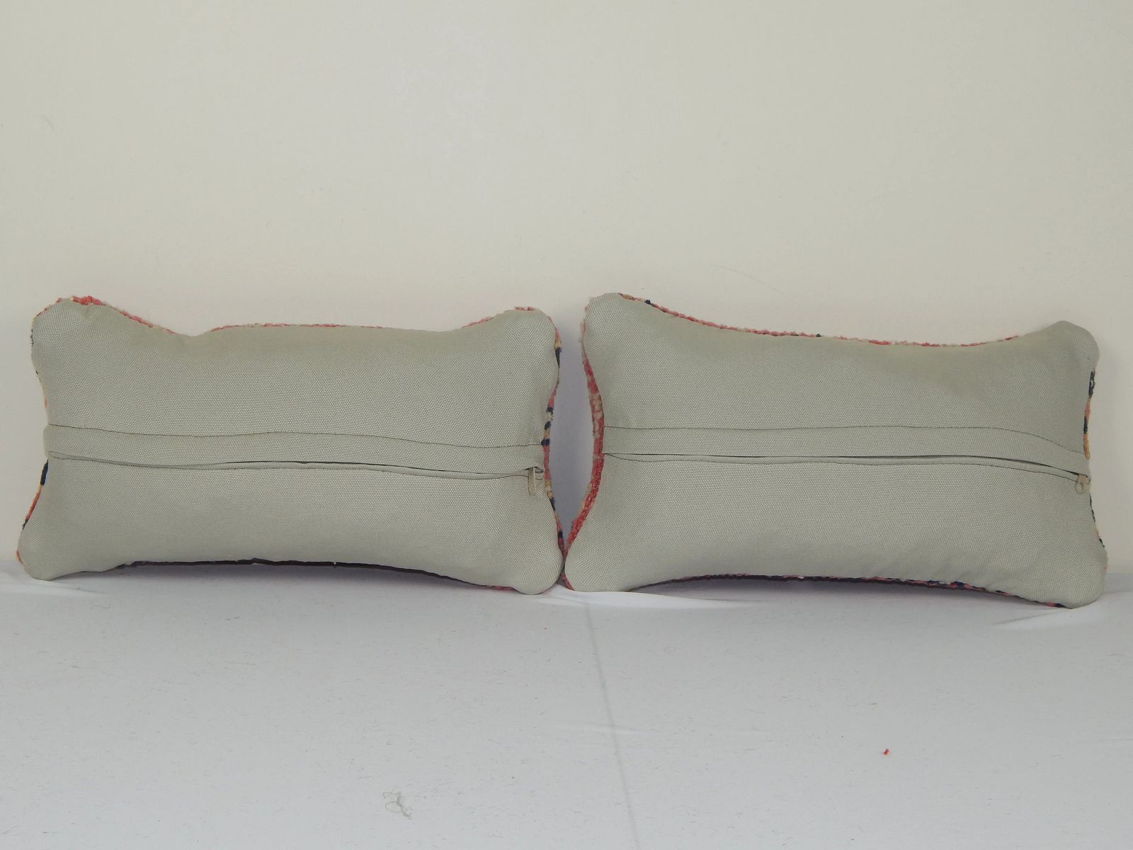 Turkish Small Pillow, Natural Pillow, Set Of Two Rug Pillow, Pair Turkish Pillow photo Textiles