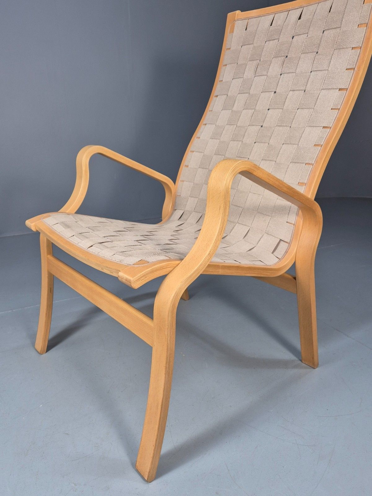 300.0 Vintage Bentwood Albert Lounge Chair Finn Ostergaard Webbing  Eb10422 Mben photo