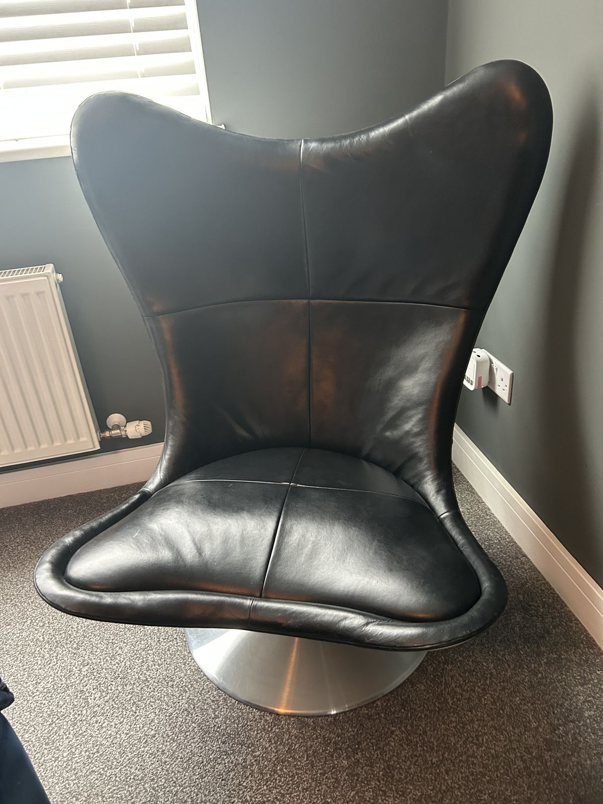 Terence Conran Egg Chair photo 2000.0