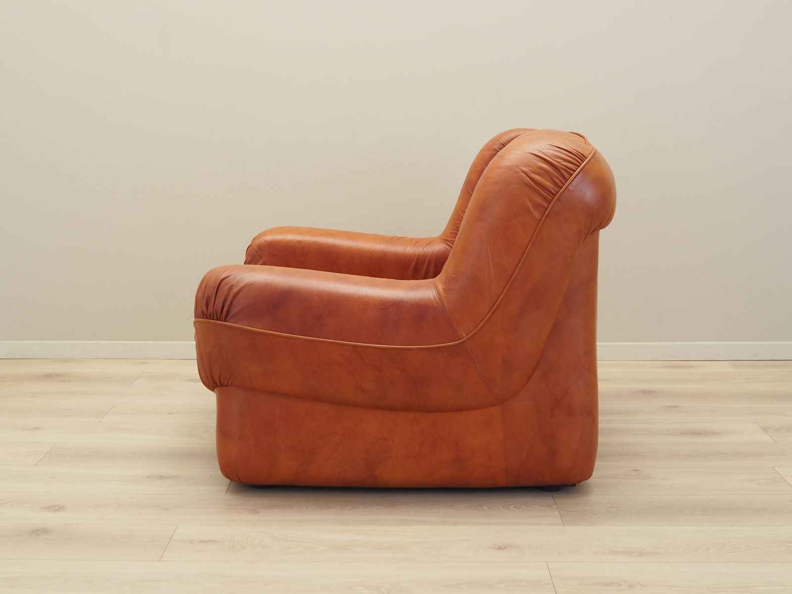 Orange Armchair, Italian Design, 1970s, Manufacturer: Mimo Padova photo Furniture