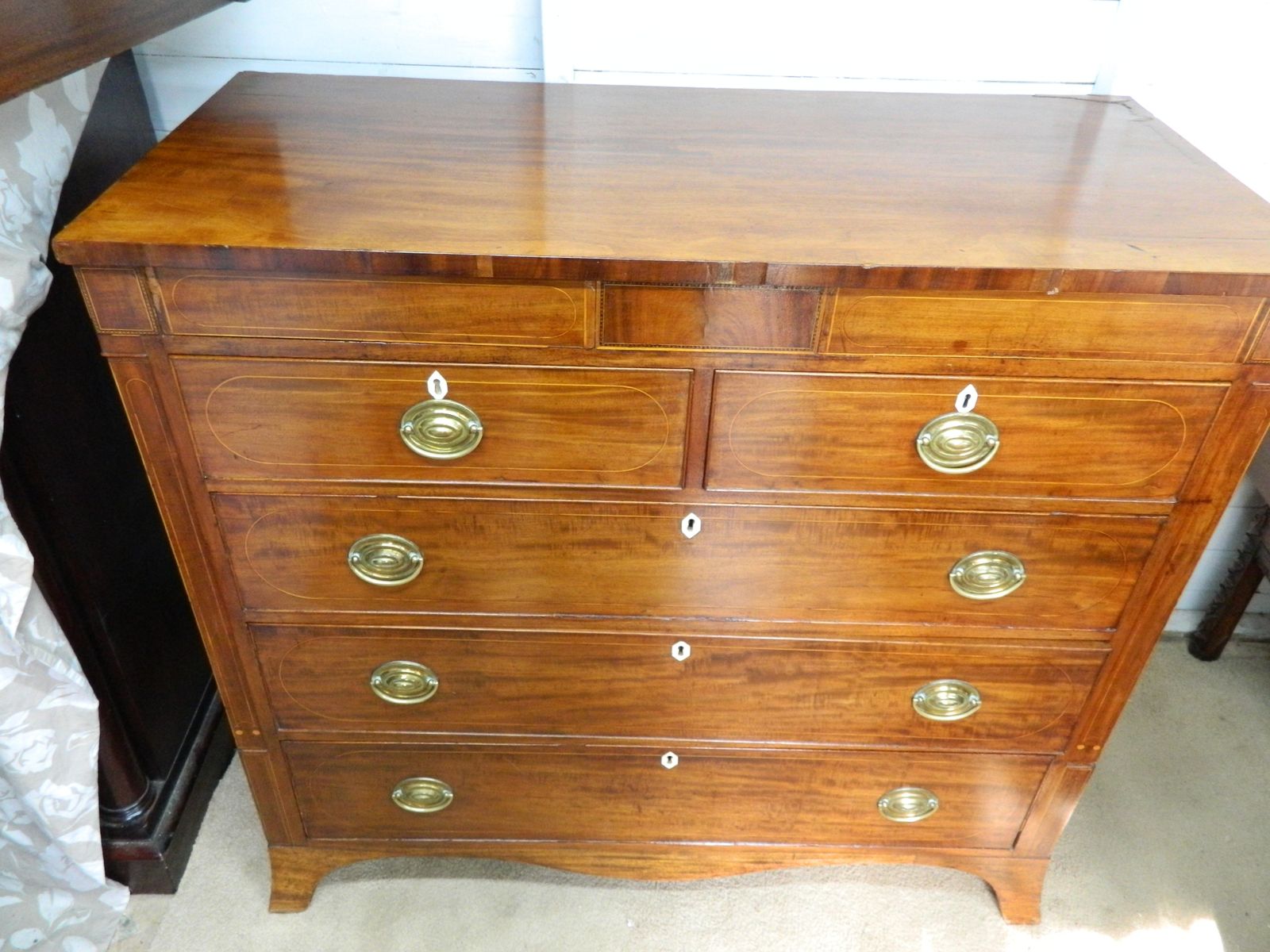photo vinterior Victorian Mahogany Inlay Chest Of Drawers