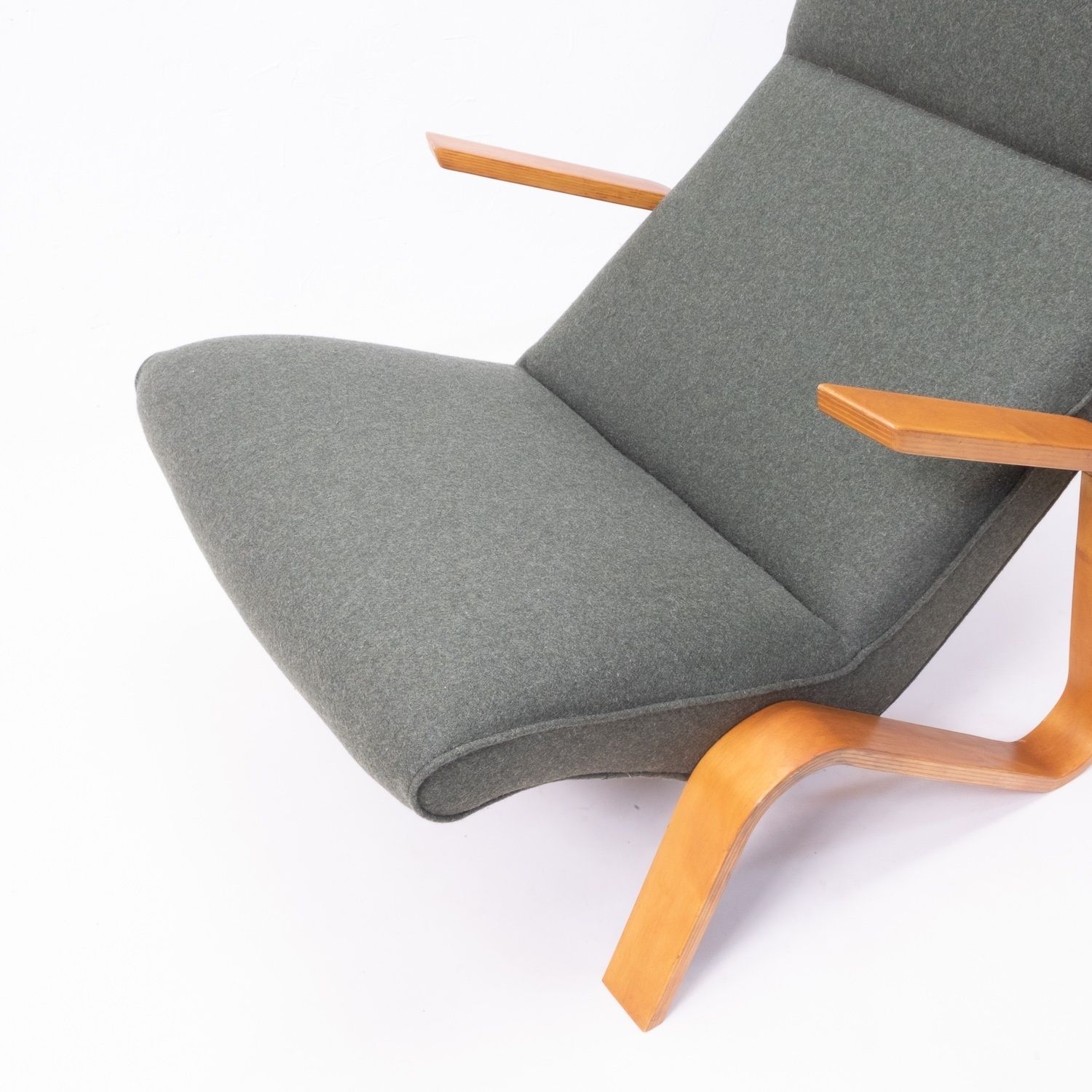 Grasshopper Chair By Eero Saarinen For Knoll – Green photo Furniture