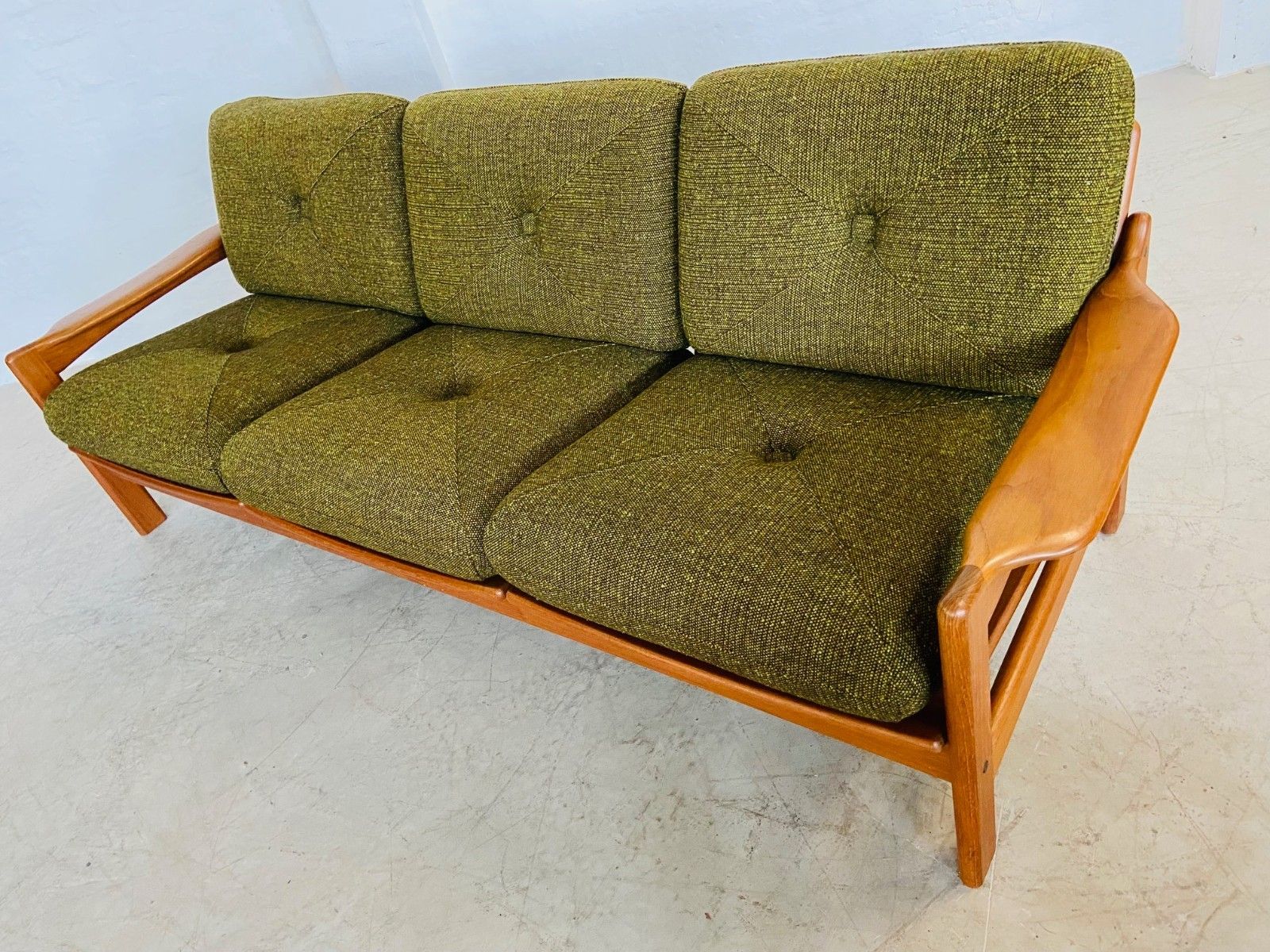 photo vintage Vintage Retro Danish Mid Century 3 Person Sofa  By Arne Wahl Iversen 1970s