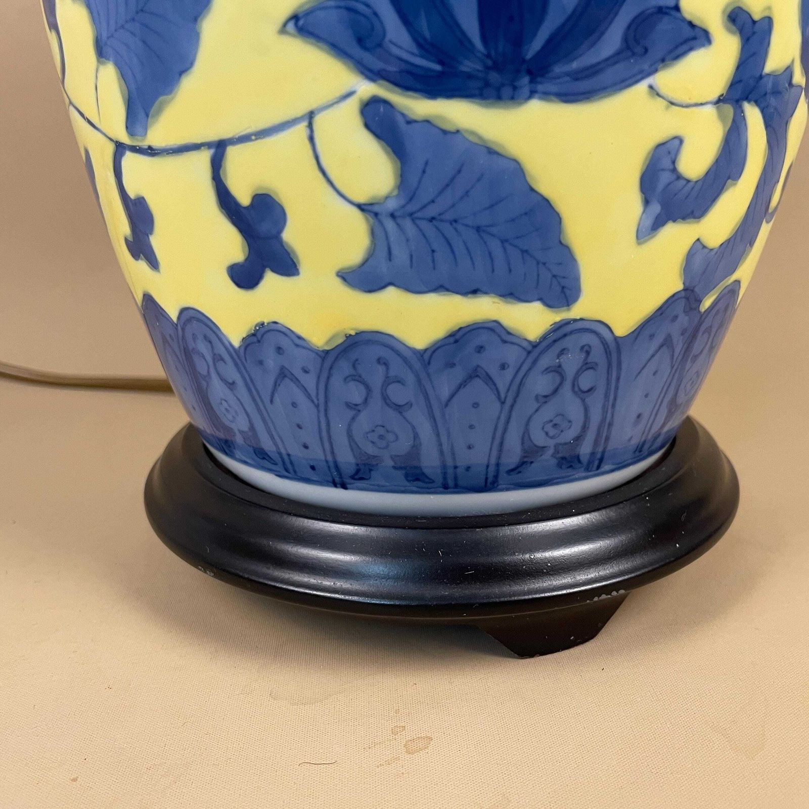 Antique Oriental Ceramic Lamp Light Bedside Table Chinese Decor Porcelain Ginger Jar Vase Hand Painted Floral Pattern Wood Blue Yellow photo 125.0