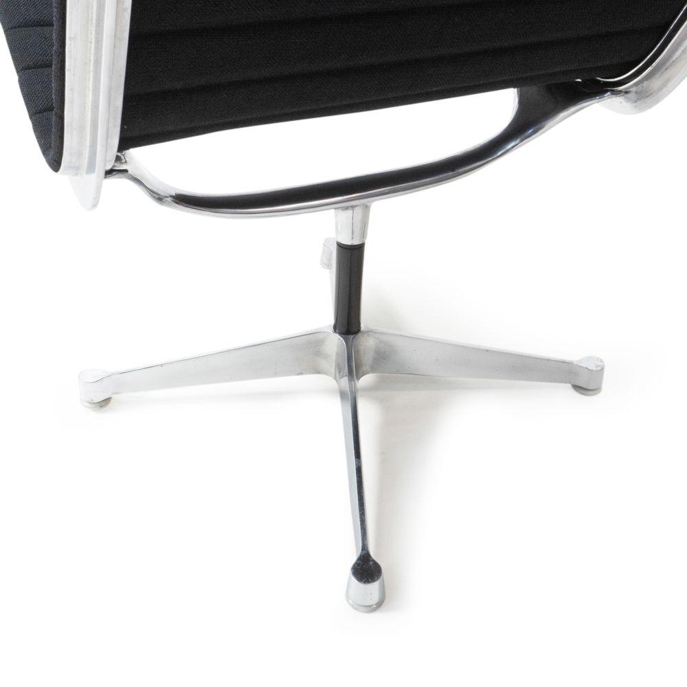 Herman Miller Eames Alu Group Lounge Chair photo vinterior
