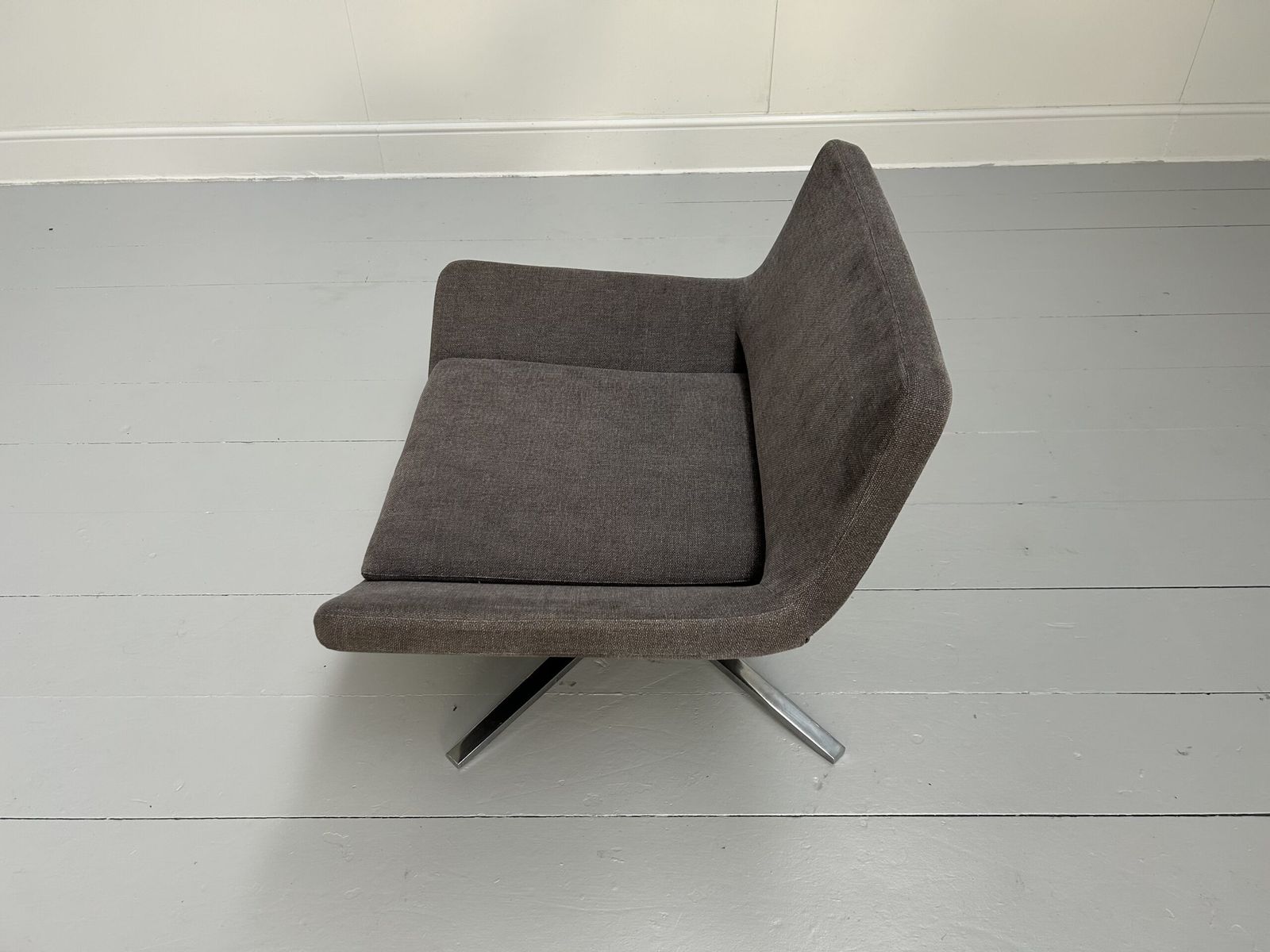 photo vinterior Pair Of B&B Italia “Metropolitan Me84” Armchairs – In Mid Grey Fabric