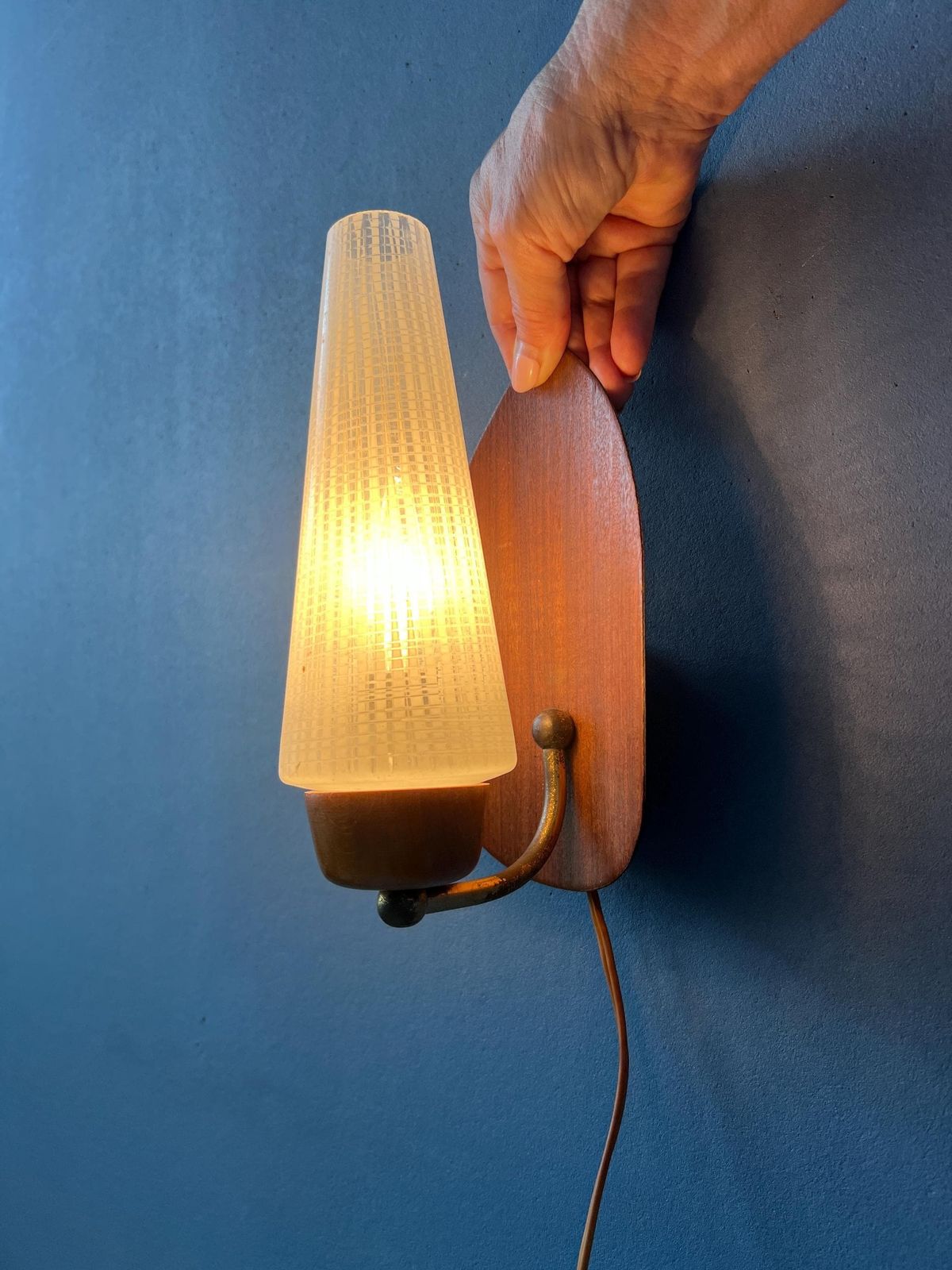 Mid Century Scandinavische Glazen Wandlamp photo furniture