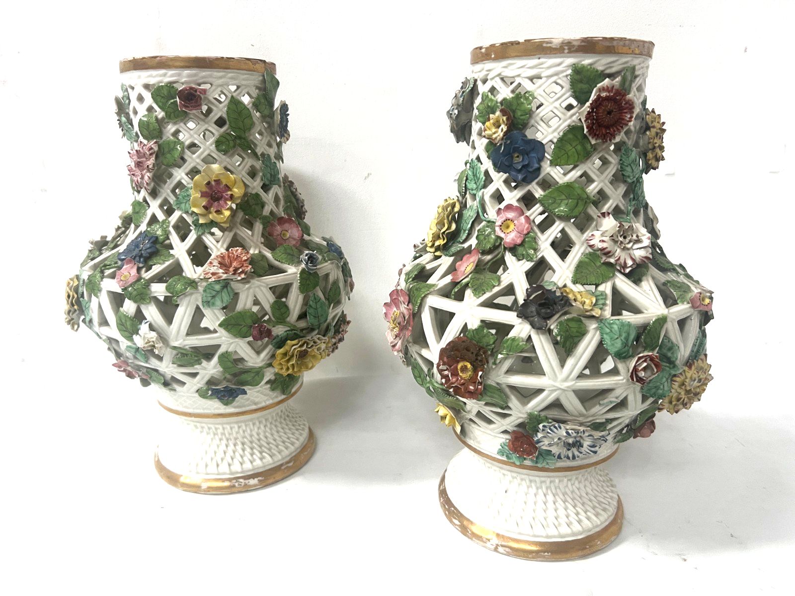 "Saxony" Pair Of Polychrome Porcelain Openwork Balustrade Vases 19th Century photo furniture