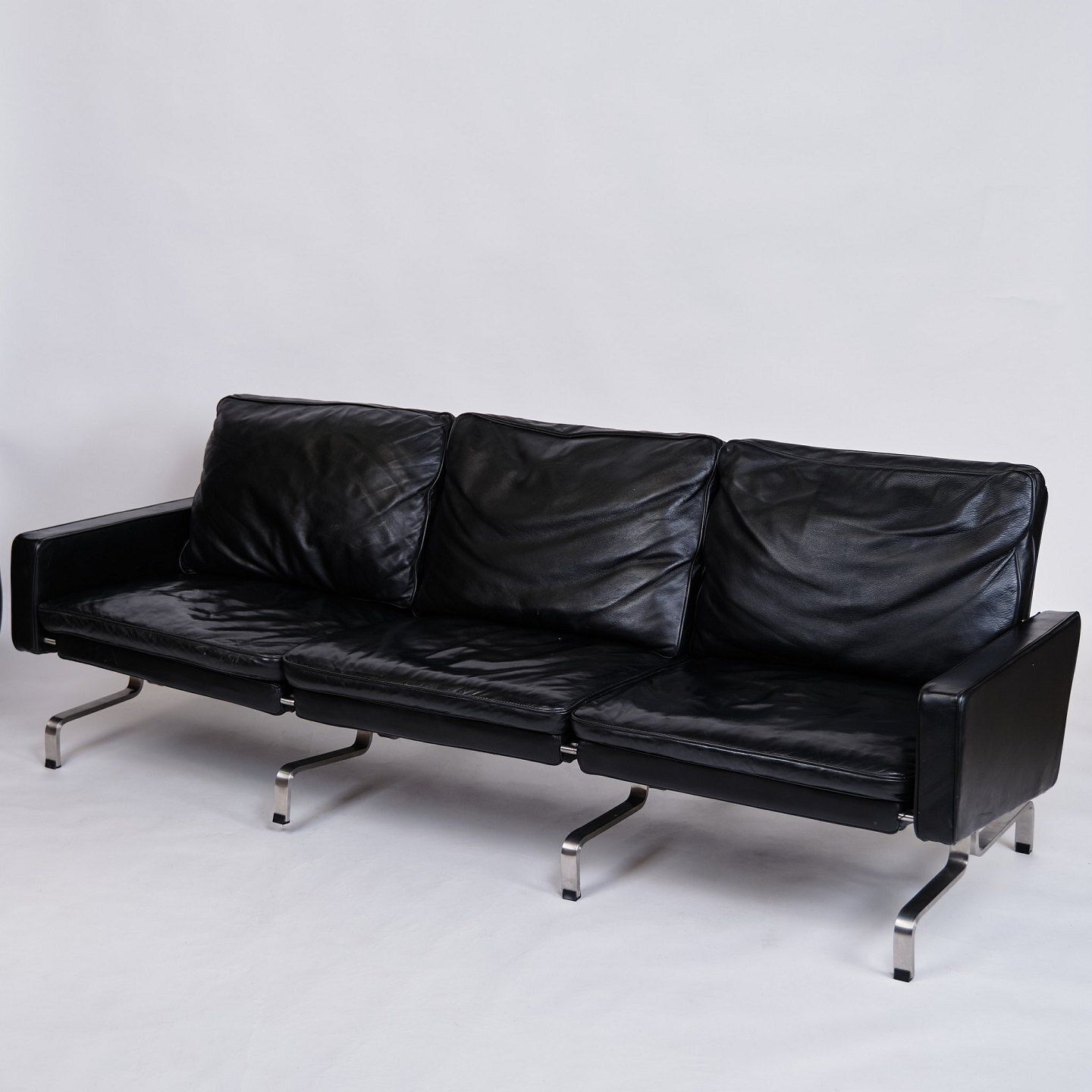 Pk31 Sofa   3 Seater   Black Leather   Poul Kjærholm   E. Kold Christensen   1960s photo furniture